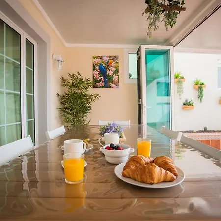 Jazmin Modern House Apartment Mogan