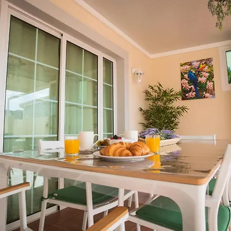 Jazmin Modern House Apartment Mogan